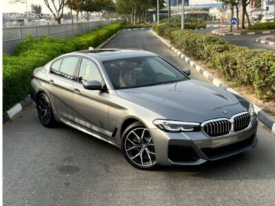 2024 BMW BMW B5 4.4L Twin-Turbocharged V8 Grey Brown Sedan