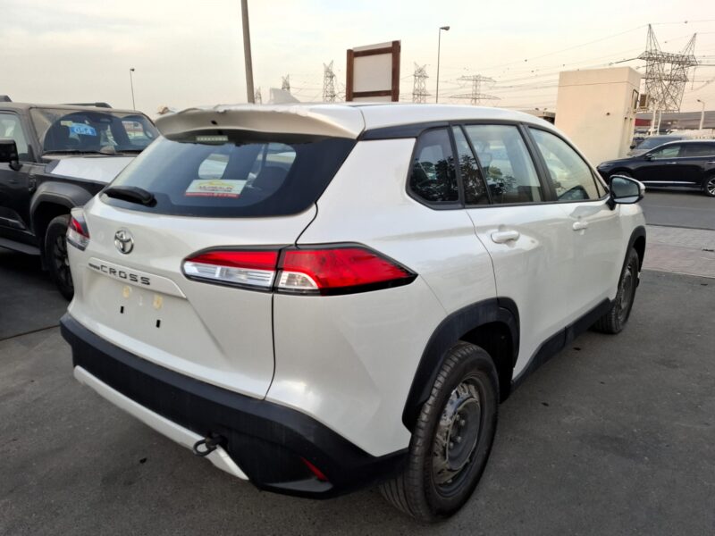 2025 Toyota Corolla Cross 1.8L 4 Cylinder Engine White Petrol GCC Specs