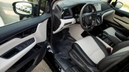 2025 Honda Odyssey TOURING 3.5L 6 Cylinder GCC Spec Black Beige