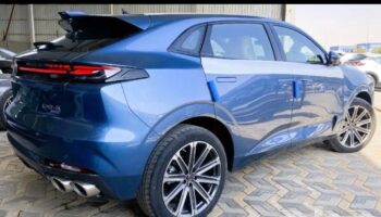 2024 Changan Uni-K 2.0L Turbocharged Inline-4 Engine Blue Tan SUV