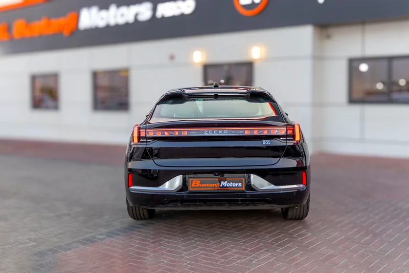 2024 Zeekr 001 Other White Black Sedan Electric Car 550 - 650 KM GCC Specs