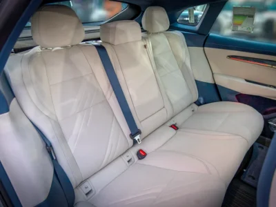 2024 Zeekr 001 Premium Grey White Sedan AWD Electric Car 550 - 650 KM GCC