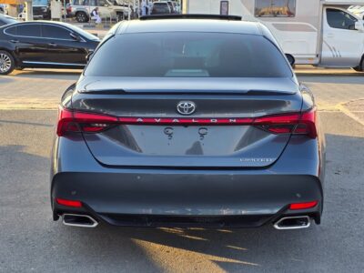 2019 Toyota Avalon Limited 3.5-liter V6 Engine Grey Tan Sedan FWD
