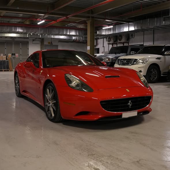 2009 Ferrari California 4.3-liter V8 Engine Red Beige Hardtop Convertible