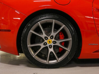 2009 Ferrari California 4.3-liter V8 Engine Red Beige Hardtop Convertible