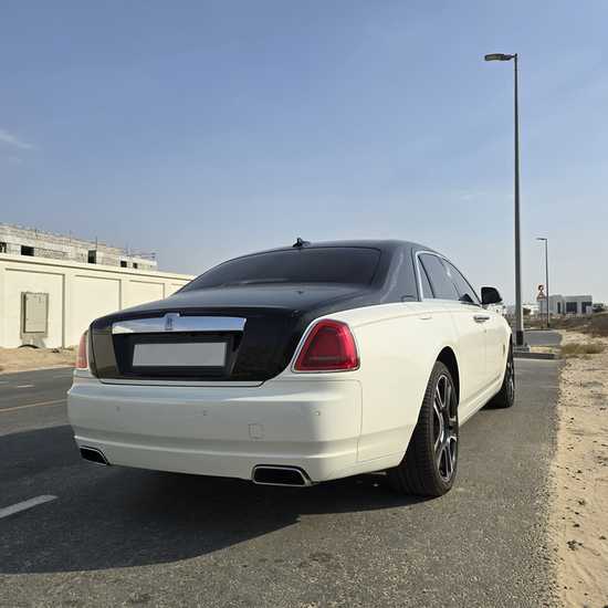 2015 Rolls-Royce Ghost 6.6L Twin-Turbocharged V12 White Tan Luxury Sedan