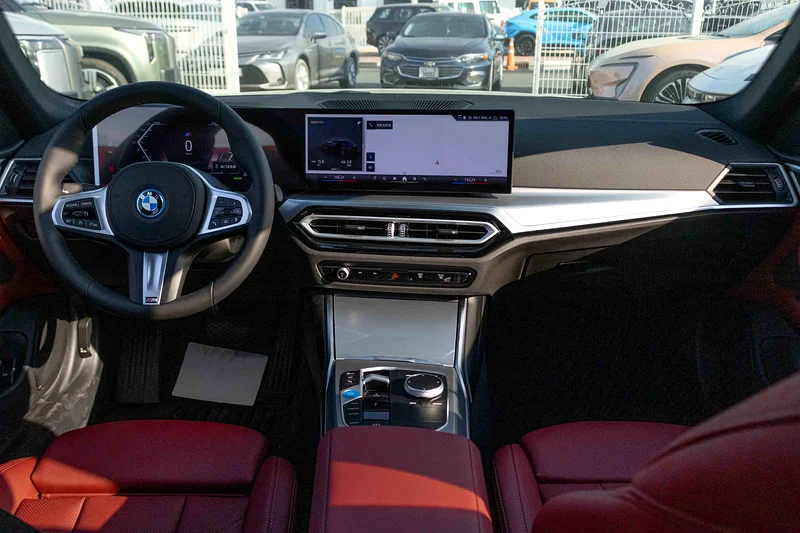 2024 BMW i4 Other White Red Sedan Electric Car 450 - 550 KM 40L Edrive