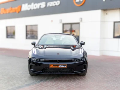 2024 Zeekr 001 Flagship AWD Black White SUV Electric Car 550 - 650 KM GCC Specs