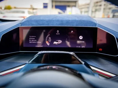 2024 Zeekr 001 Other White Black Sedan Electric Car 550 - 650 KM GCC Specs