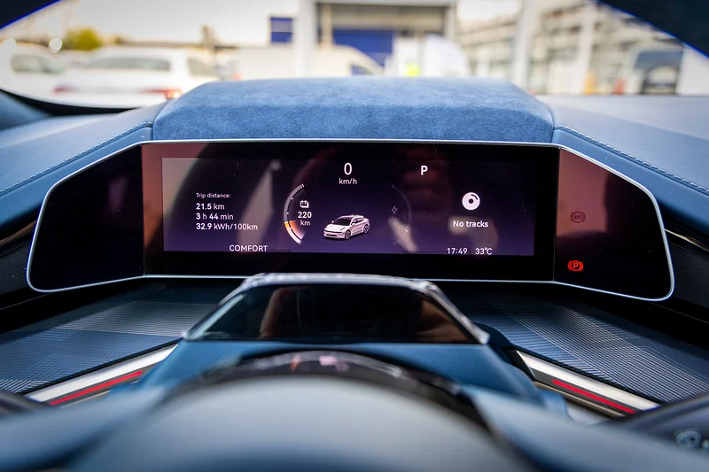 2024 Zeekr 001 Other White Black Sedan Electric Car 550 - 650 KM GCC Specs