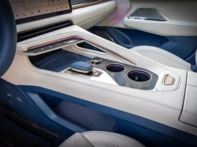 2024 Zeekr 001 Flagship AWD Black White SUV Electric Car 550 - 650 KM GCC Specs