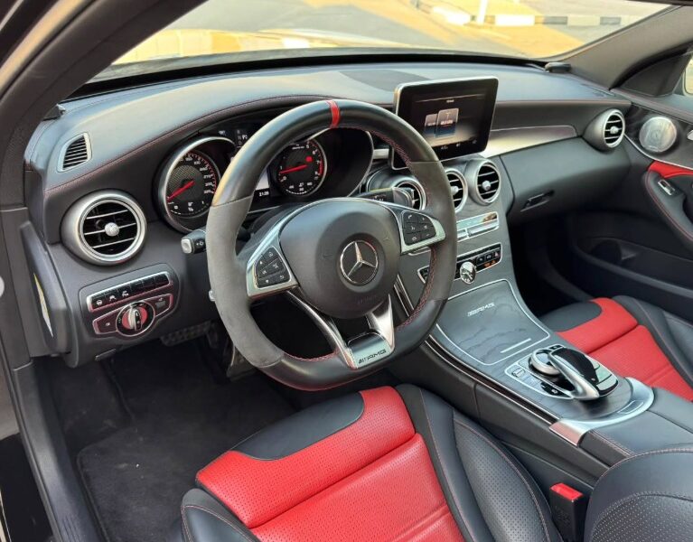 2017 Mercedes-Benz C63S AMG 4.0 Liters V8 Engine Black Red Sedan RWD