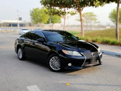 2013 Lexus ES-Series Exclusive 6 Cylinders Engine Black beige Sedan