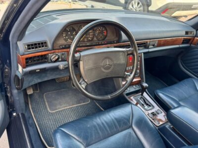 1991 Mercedes-Benz 560SEL 5.6 Liters V8 Engine Black Sedan RWD Clean Title