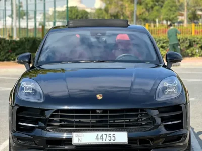 2020 Porsche Macan Standard 4 Cylinders Engine Black Red SUV GCC Specs