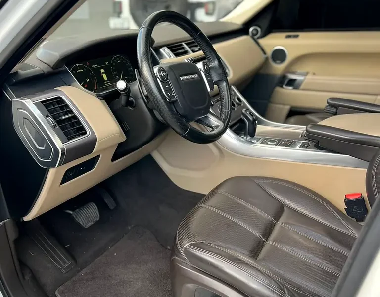 2016 Land Rover Range Rover Sport HSE 6 Cylinders Engine White Brown SUV