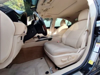 2013 Lexus ES-Series Exclusive 6 Cylinders Engine Black beige Sedan