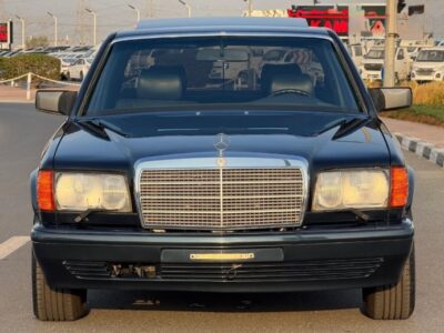 1991 Mercedes-Benz 560SEL 5.6 Liters V8 Engine Black Sedan RWD Clean Title
