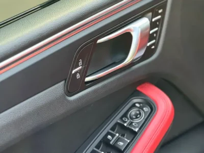 2020 Porsche Macan Standard 4 Cylinders Engine Black Red SUV GCC Specs