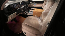 2024 Mercedes-Benz GLS 450 3.0 L inline-6 Turbocharged Black Beige SUV
