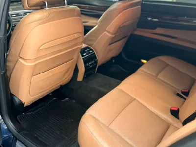 2014 BMW 7-Series 750i Exclusive 8 Cylinders Engine Blue Tan Sedan