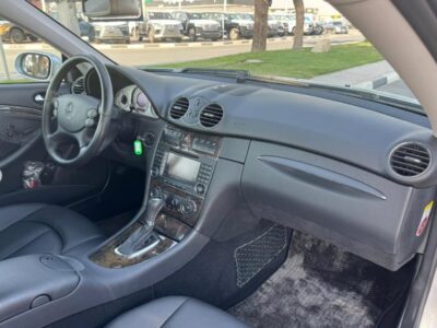 2006 Mercedes-Benz CLK350 3.5 Litres V6 Engine Silver Black Coupe RWD