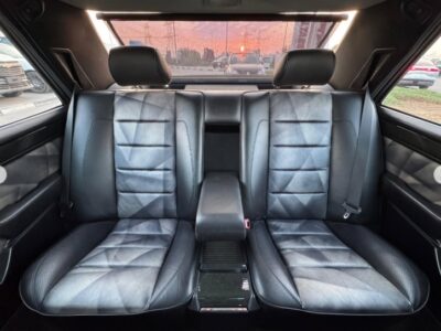 1995 Mercedes-Benz E500 5.0 liters V8 Cylinder Engine Black Sedan RWD