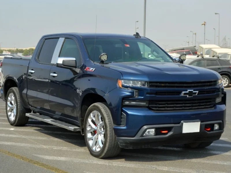 2020 Chevrolet Silverado 5.3 Liters 8 Cylinders Engine Blue Grey Pick Up Truck