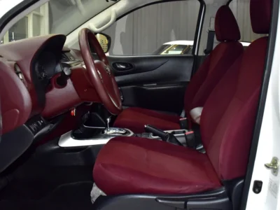 2019 Nissan Navara SE 4 Cylinders Engine White Red Pick Up Truck GCC Specs