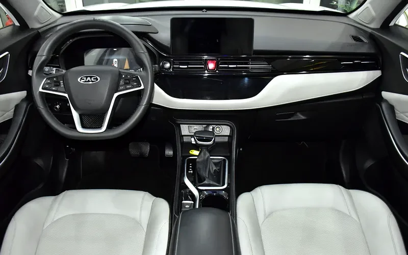 2023 JAC JS4 TURBO 4 Cylinders Engine White Beige Crossover GCC Specs