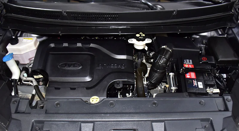 2023 JAC S3 Luxury 4 Cylinders Engine Grey Black Crossover GCC Specs