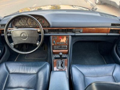 1991 Mercedes-Benz 560SEL 5.6 Liters V8 Engine Black Sedan RWD Clean Title