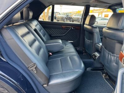 1991 Mercedes-Benz 560SEL 5.6 Liters V8 Engine Black Sedan RWD Clean Title