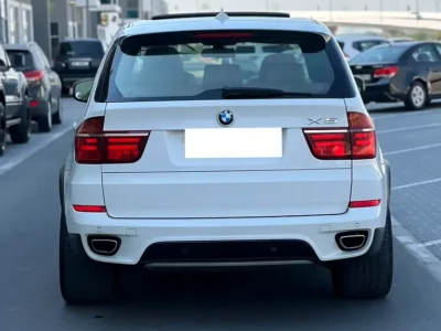 2012 BMW X5 xDrive50i Luxury-Line 8 Cylinder Engine White Beige SUV