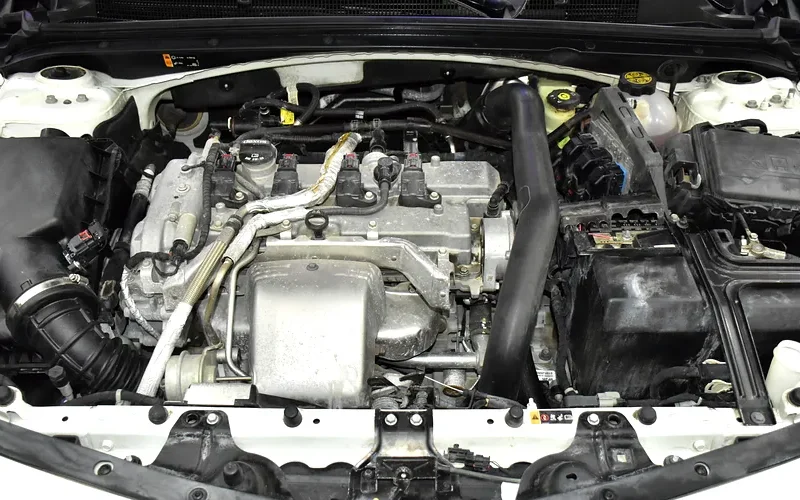 2019 Chevrolet Malibu Premier 4 Cylinders Engine White Beige Sedan GCC Spec