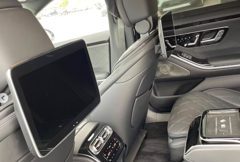 2022 Mercedes-Benz S580L 4.0 Liters V8 Petrol Engine White Black Sedan AWD