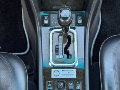 1995 Mercedes-Benz E500 5.0 liters V8 Cylinder Engine Black Sedan RWD