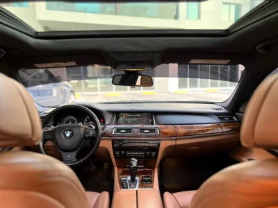 2014 BMW 7-Series 750i Exclusive 8 Cylinders Engine Blue Tan Sedan