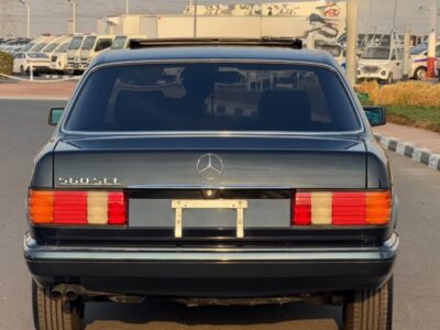 1991 Mercedes-Benz 560SEL 5.6 Liters V8 Engine Black Sedan RWD Clean Title