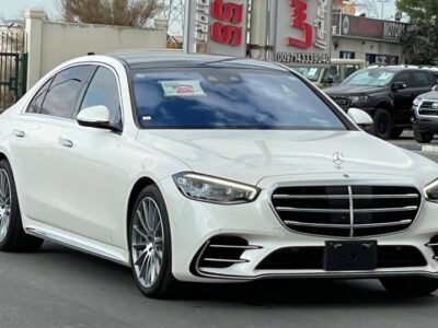 2022 Mercedes-Benz S580L 4.0 Liters V8 Petrol Engine White Black Sedan AWD