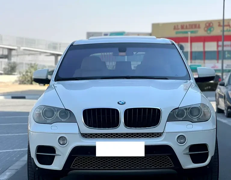 2012 BMW X5 xDrive50i Luxury-Line 8 Cylinder Engine White Beige SUV