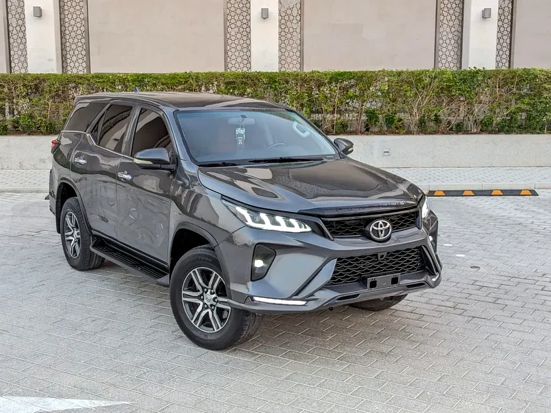 2018 Toyota Fortuner EXR FACELIFTED 2025 V4 2.7L GCC Grey Brown SUV