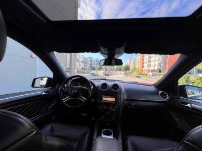 2012 Mercedes-Benz GL-Class GL 550 8 Cylinders Engine Black SUV 4WD