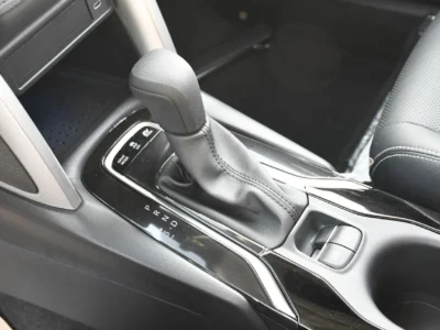 2025 Toyota Frontlander 2.0L Hybrid 4 Cylinder Engine White Black SUV