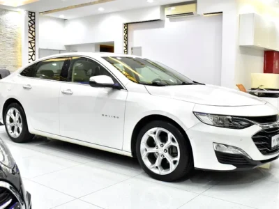 2019 Chevrolet Malibu Premier 4 Cylinders Engine White Beige Sedan GCC Spec