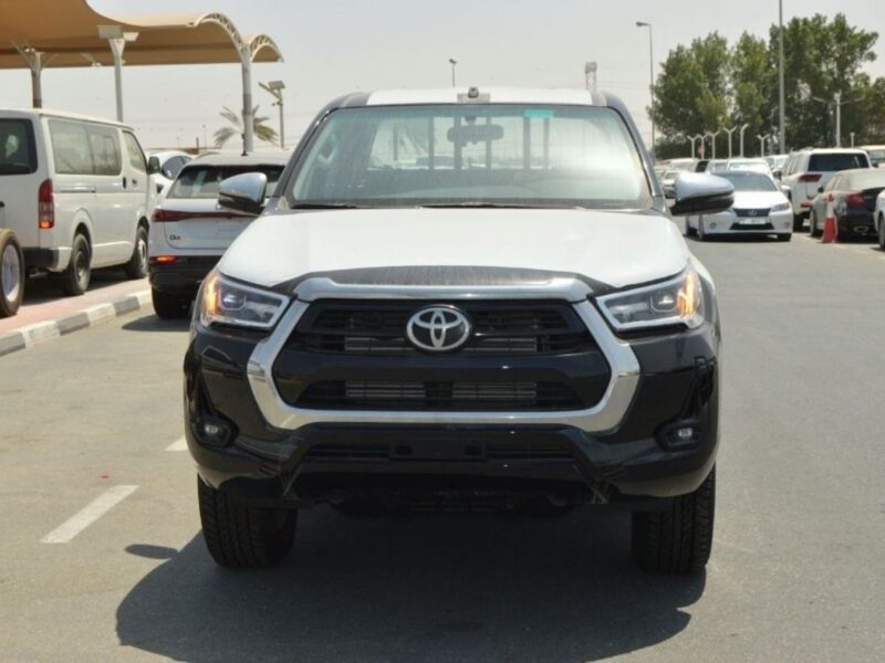 2024 Toyota Hilux SR5 2.4 Liter 4 Cylinder Diesel Engine Black Grey Pick Up Truck