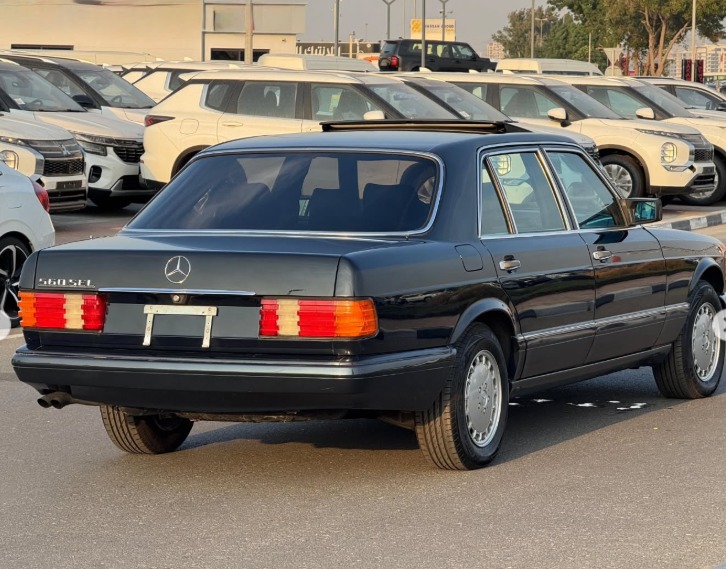 1991 Mercedes-Benz 560SEL 5.6 Liters V8 Engine Black Sedan RWD Clean Title