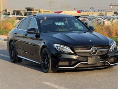 2017 Mercedes-Benz C63S AMG 4.0 Liters V8 Engine Black Red Sedan RWD