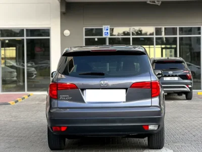 2018 Honda Pilot EX 6 Cylinders Engine Black Beige SUV GCC Specs