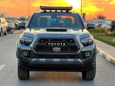 2021 Toyota Tacoma SR5 Double CA 6 Cylinders Engine Grey Black Pick Up